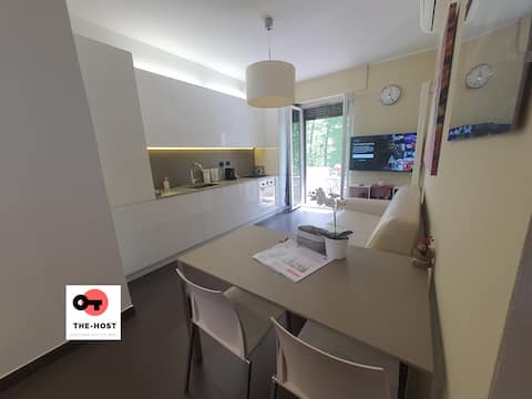 Apartment facing the Monza park