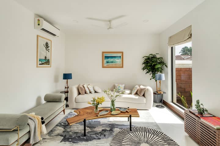 Living room image 2