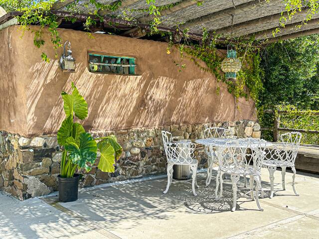 Malibou Lake Getaway (CA-3) gallery image 3