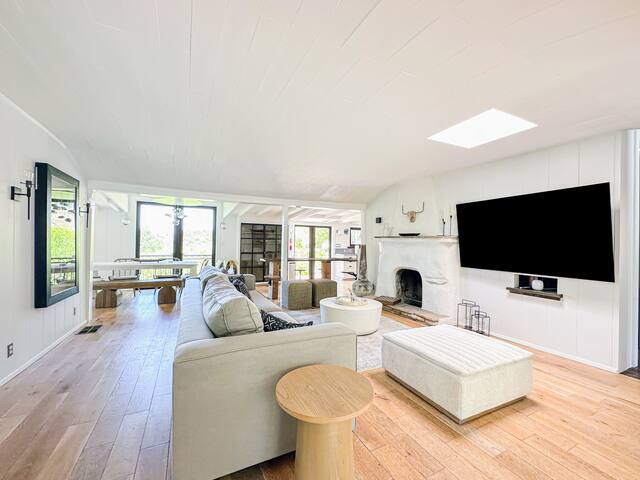 Malibou Lake Getaway (CA-3) gallery image 2