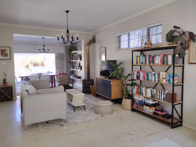 Sea Point Family Home – great location