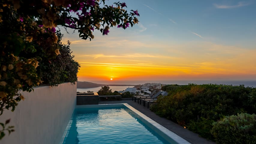 270 Oia’s View House II – private pool & hot tub gallery image 4