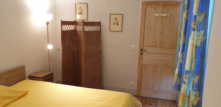 Chambre avec vue sur le jardin
