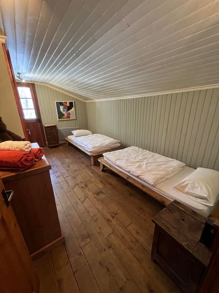 საძინებელი 4