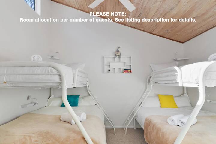 The Bunk Room is available for bookings of more than 5 guests. Imat ćete pristup sobi na kat, glavnoj sobi sa spojenom kupaonicom, drugoj kupaonici i cijeloj kući, ali 3. spavaća soba s bračnim krevetom bit će zaključana (može se rezervirati uz dodatnu naknadu).
