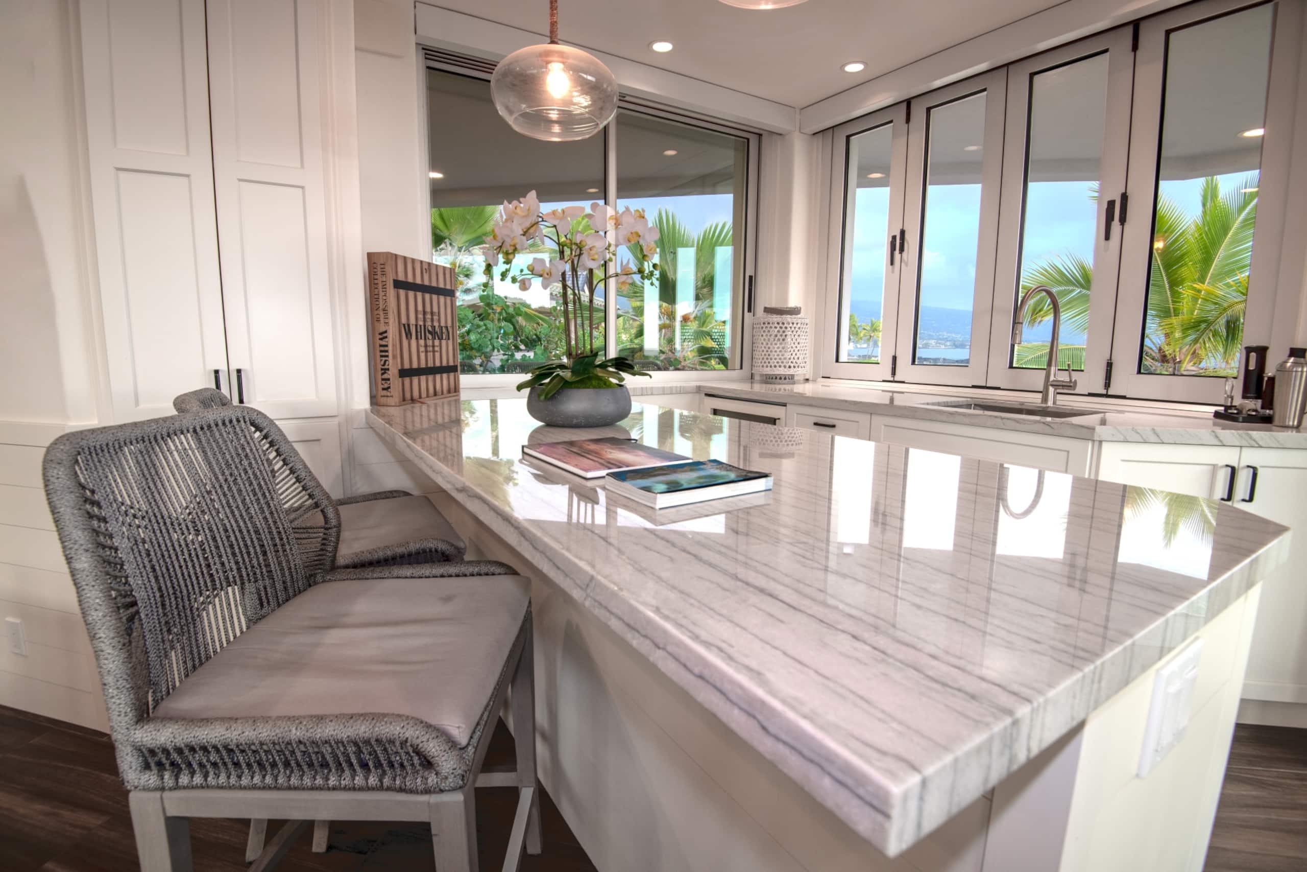 Home in Kailua-Kona · ★5.0 · 5 bedrooms · 7 beds · 6 baths - Image 16
