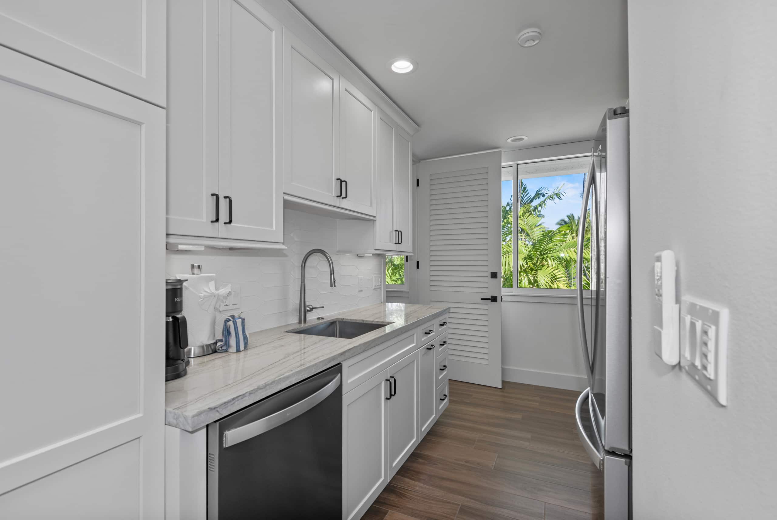 Home in Kailua-Kona · ★5.0 · 5 bedrooms · 7 beds · 6 baths - Image 59