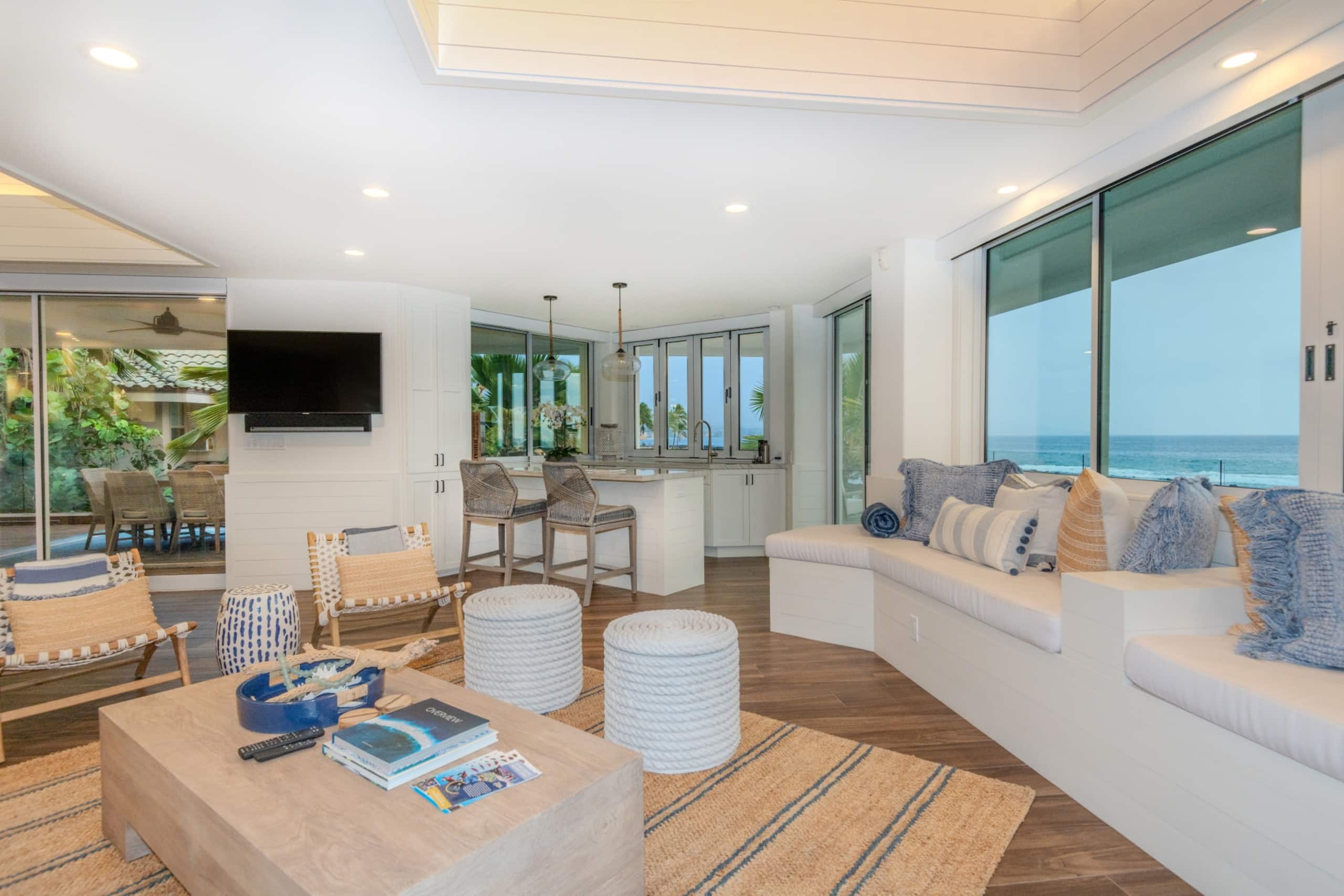 Home in Kailua-Kona · ★5.0 · 5 bedrooms · 7 beds · 6 baths - Image 11