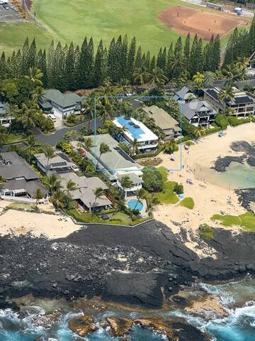 Luxury Beachfront Villa w/Paddleboards &Chef Acces gallery image 4