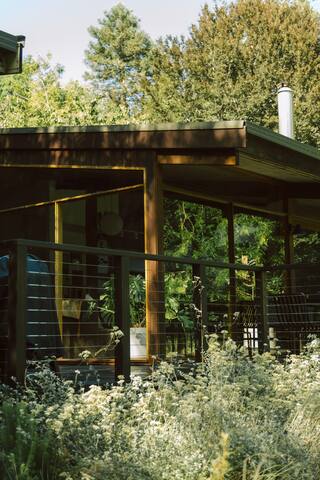 Bush House in the Dandenong Ranges gallery image 3