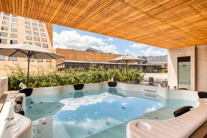 Steps from Palacio de Hierro | Terr | Jacuzzi+Gym gallery image 2