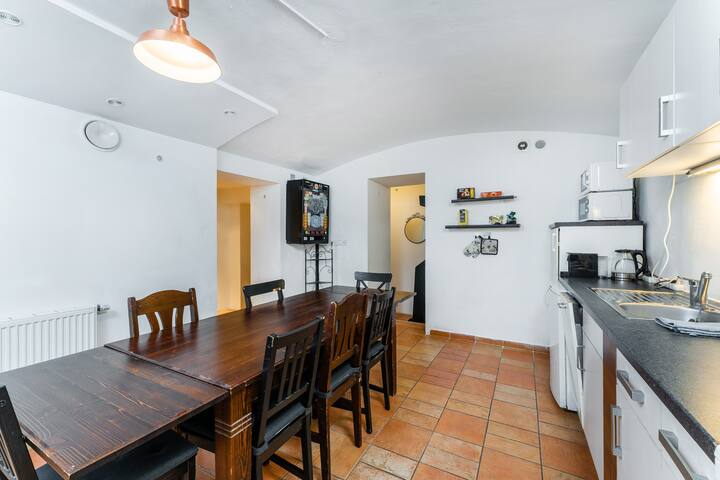 Prague apt for groups | billiard-foosball-fumoir gallery image 4