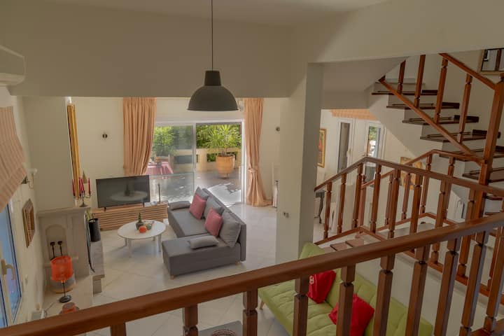 Private Pet-friendly Villa - Agios Nikolaos