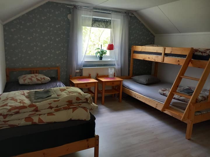 საძინებელი 1