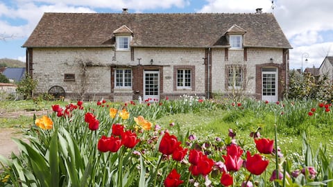 Charming cottage Les Tourtereaux for 2 people