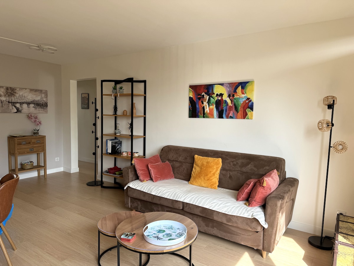Top performing Airbnb: T3 city center, free parking, near RER, WiFi in Palaiseau