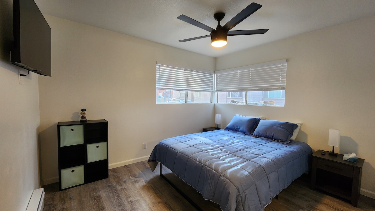Après-Ski Retreat- Remodeled 2BR/2BA, Pet-Friendly – Photo 3