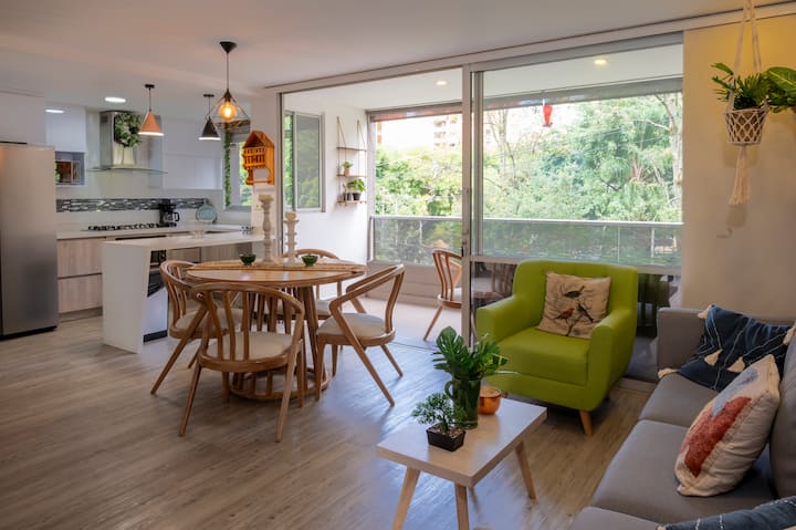 Departamento En El Poblado - Colombia