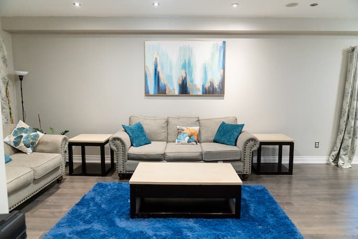Luxurious & Modern Home In Quiet Neighbourhood - Torontó