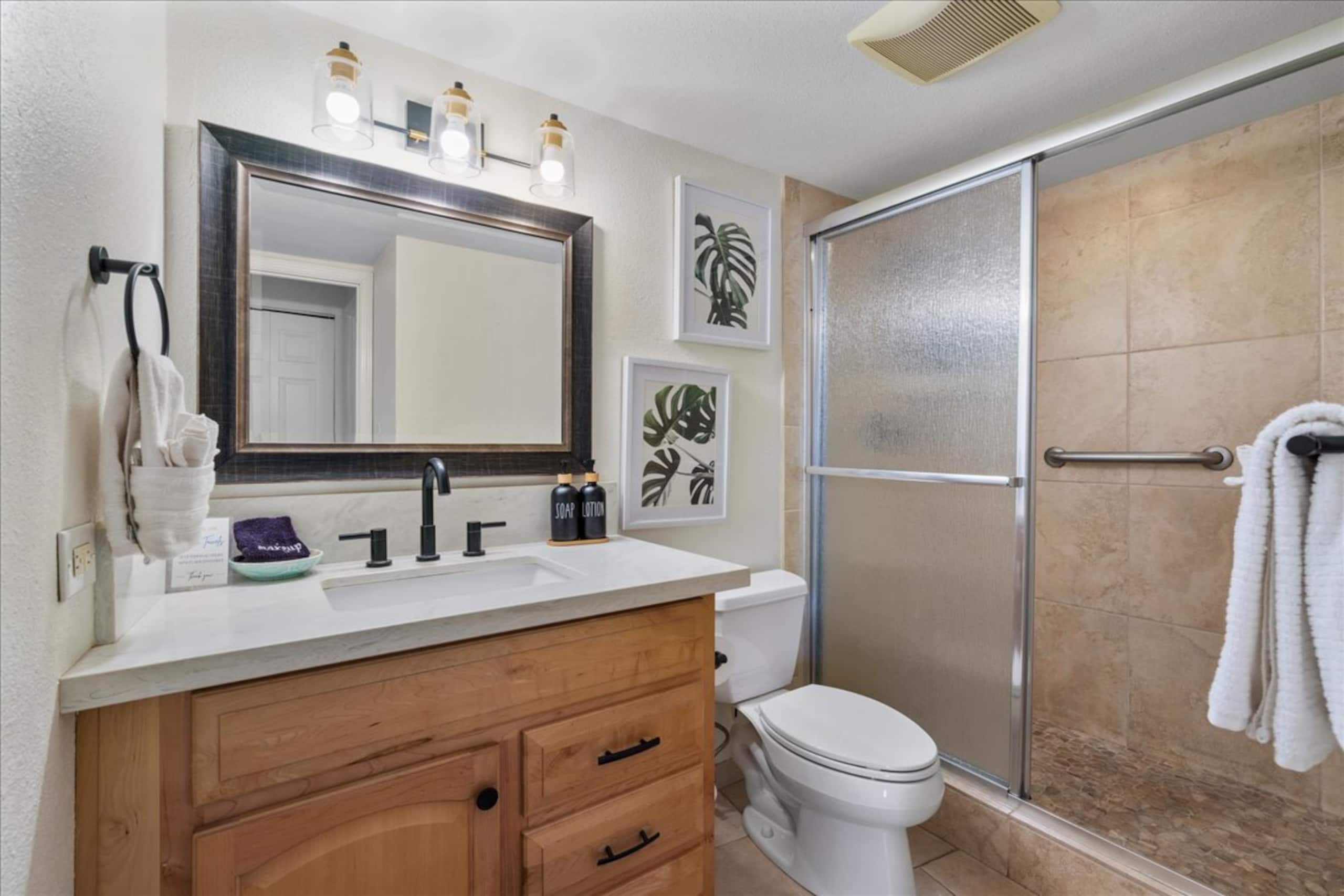 Luxury Remodeled Oceanfront—Huge Views— Sleeps 6 - Image 54