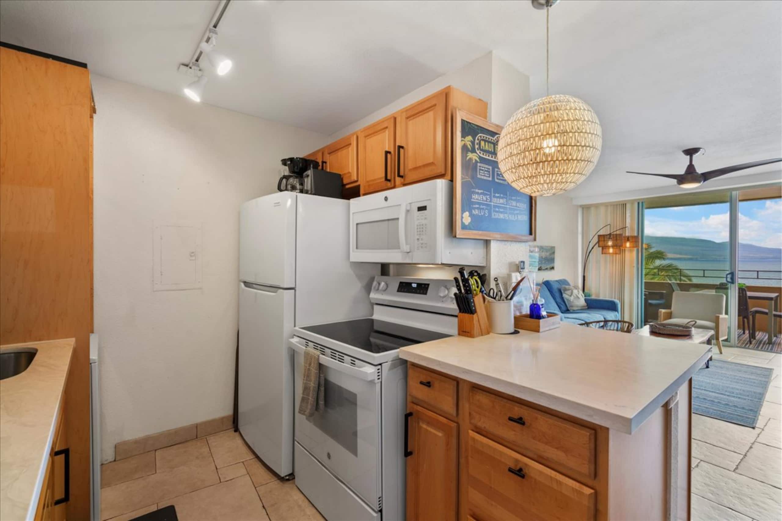 Luxury Remodeled Oceanfront—Huge Views— Sleeps 6 - Image 40