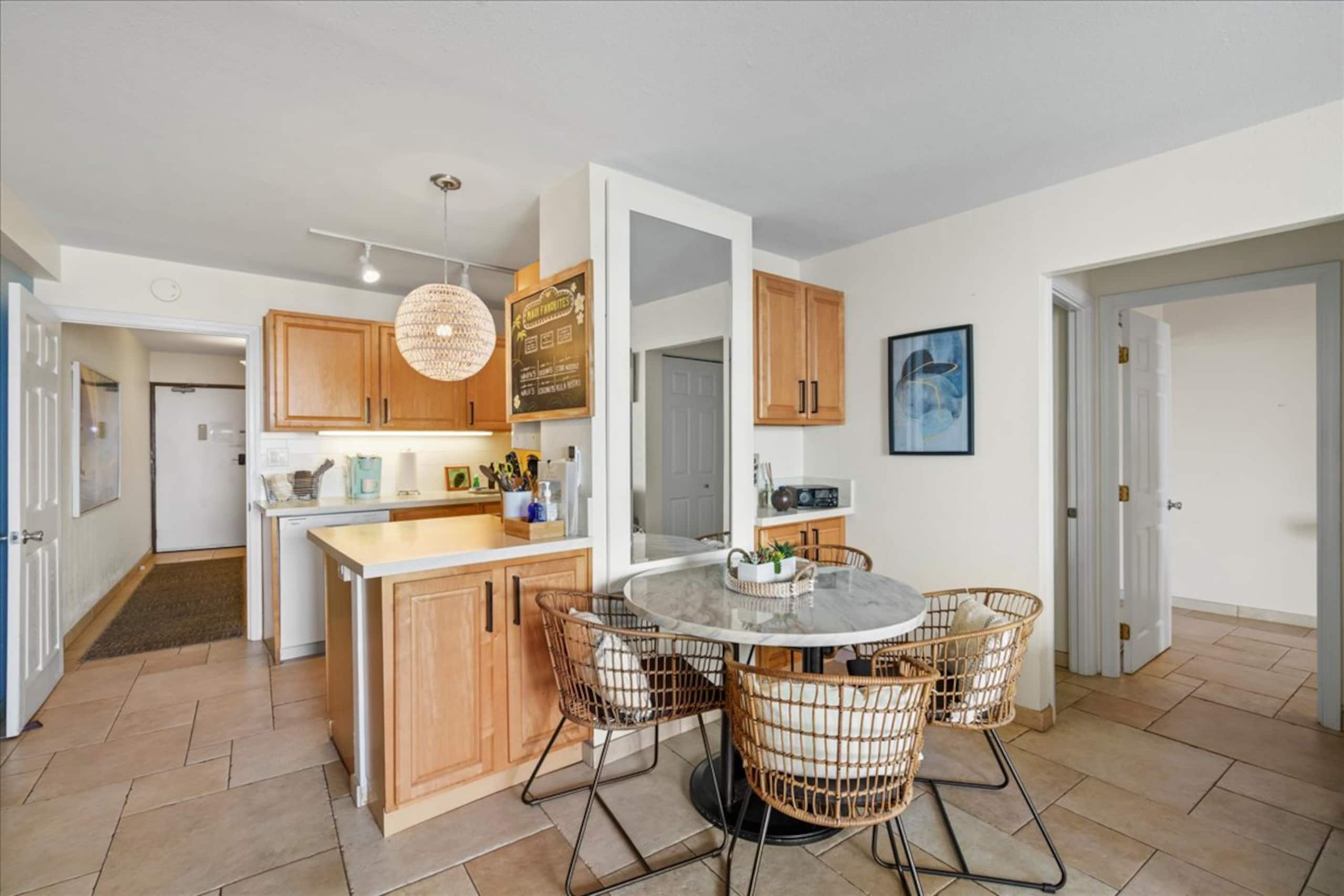Luxury Remodeled Oceanfront—Huge Views— Sleeps 6 - Image 9