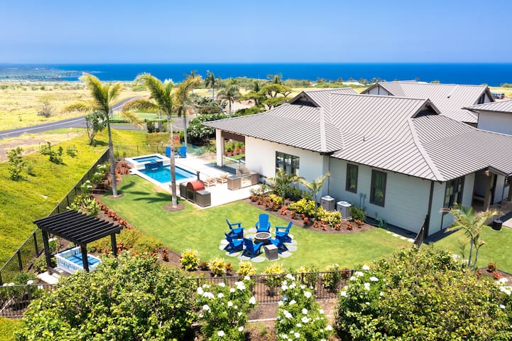 PiH: Blue Serenity~ Waterslide, eBikes, Golf clubs