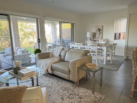 2 Bedrooms Available In Home