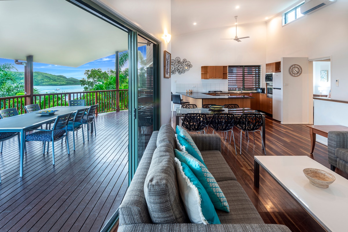 Popular Airbnb listing: Casuarina Cove 17 by HIHA in Whitsundays