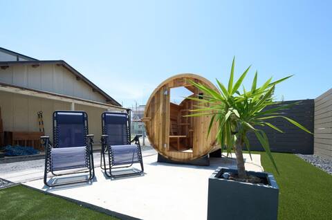Dog run! Sauna! BBQ! A stay in an old house with a terrace for up to 15 people where you can have a