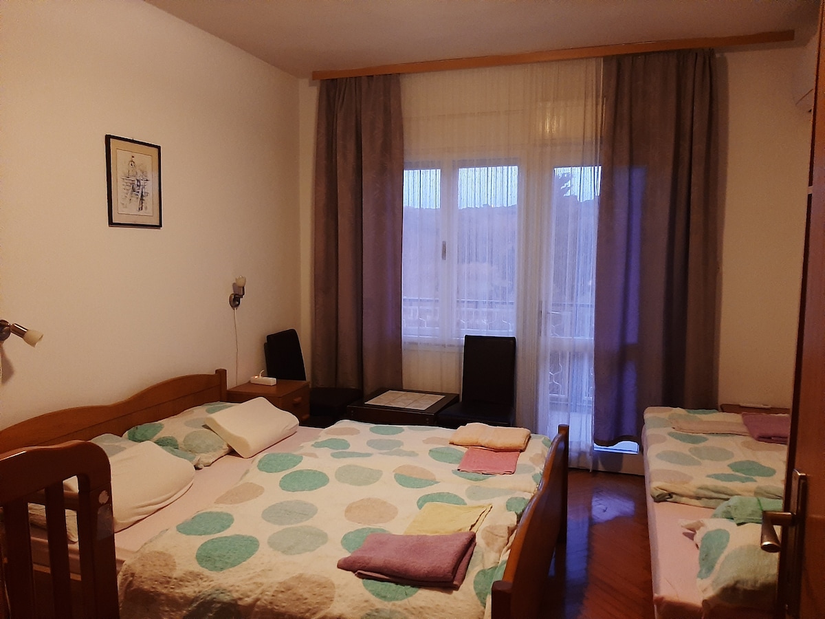 غرفة النوم 1