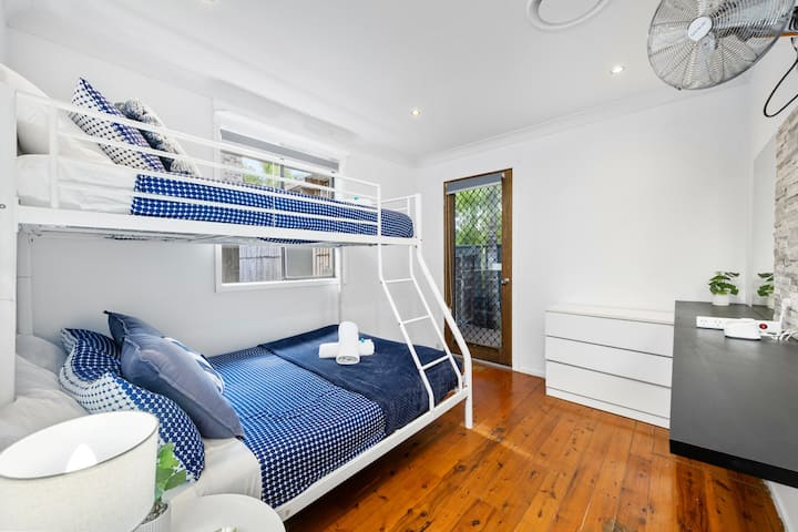 საძინებელი 4