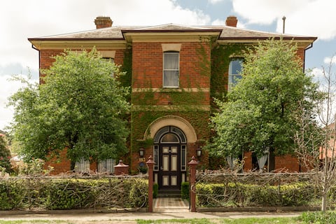 Aurum House; heritage style and comfort