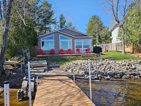 Golden Lakefront Retreat