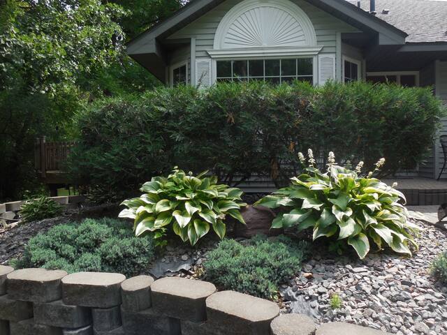“Cozy Country Getaway” gallery image 3