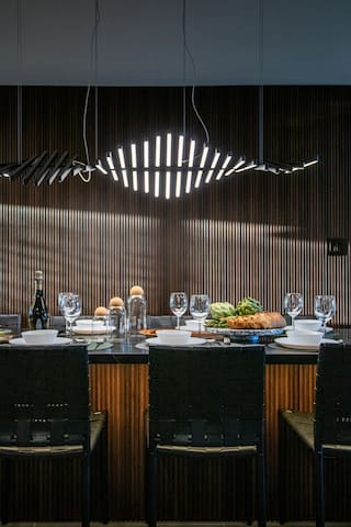 Resort Style Designer Home by the Strip +Pool +SPA gallery image 4