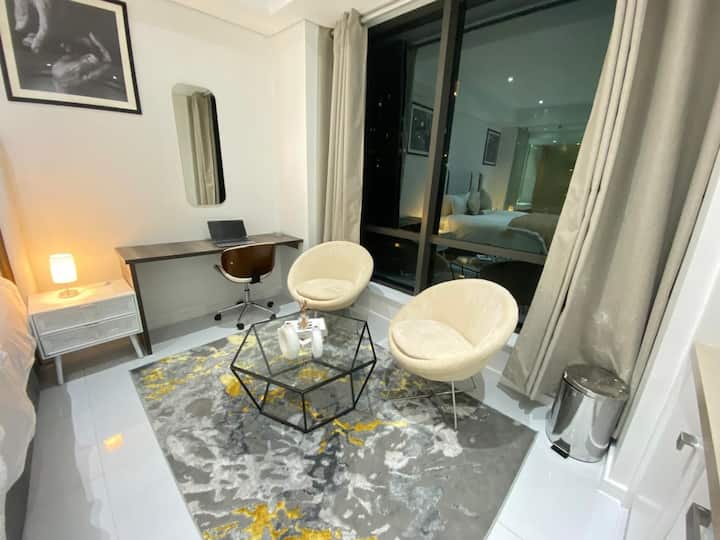 Luxury & Premium Suites Sandton City Two - Sandton