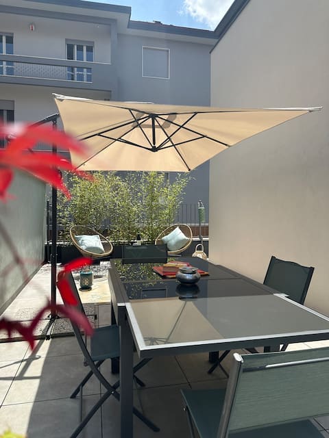 Proprietà Airbnb di successo: Civico8A_Master S. - Center of Alba - Free parking a Alba