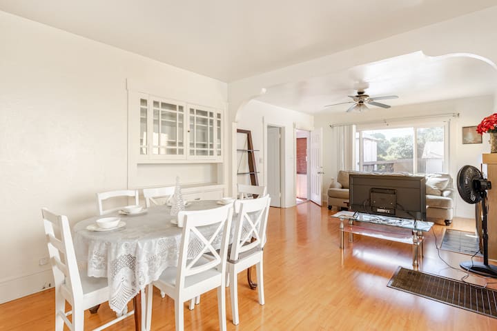 Work team! 4structure /12 br 7 ba 20 mins to SF