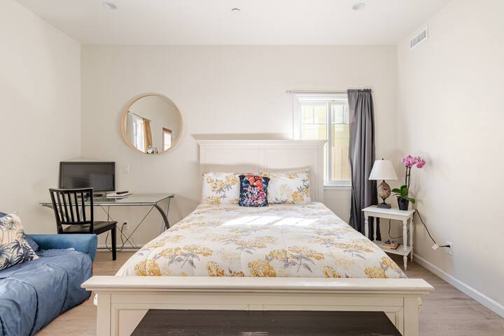 Work team! 4structure /12 br 7 ba 20 mins to SF gallery image 3