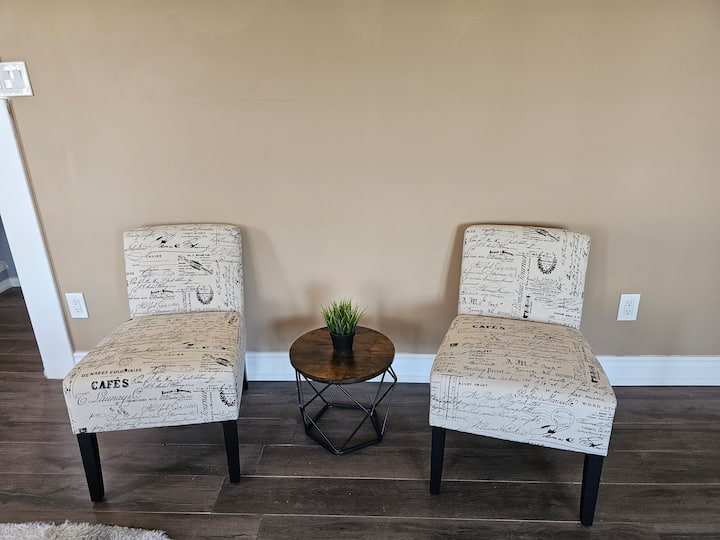 Rustic Farm House - Clarington