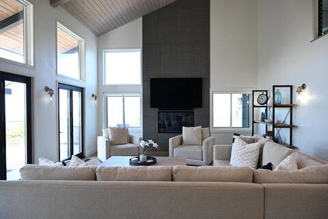Top Airbnb: The Vineyard House in Carpinteria