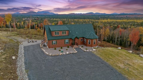 MtnView+Hottub+Lg Outdoor Area