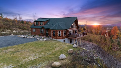 Sleeps 12 - Sauna - Hot Tub - Beautiful Views