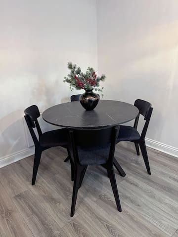 Temple Bar home for up to 6 gallery image 5