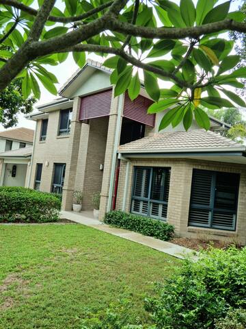 The Cascade- Breathtaking lakeside retreat gallery image 3