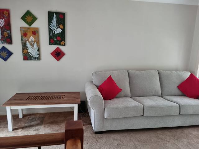 The Cascade- Breathtaking lakeside retreat gallery image 5