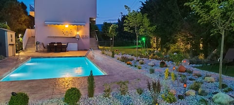 Villa IHOR- Private Pool Villa -Pieria