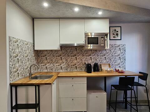 Popular Airbnb listing: Cà Genesia, Studio with bicycles and laundry in Chioggia