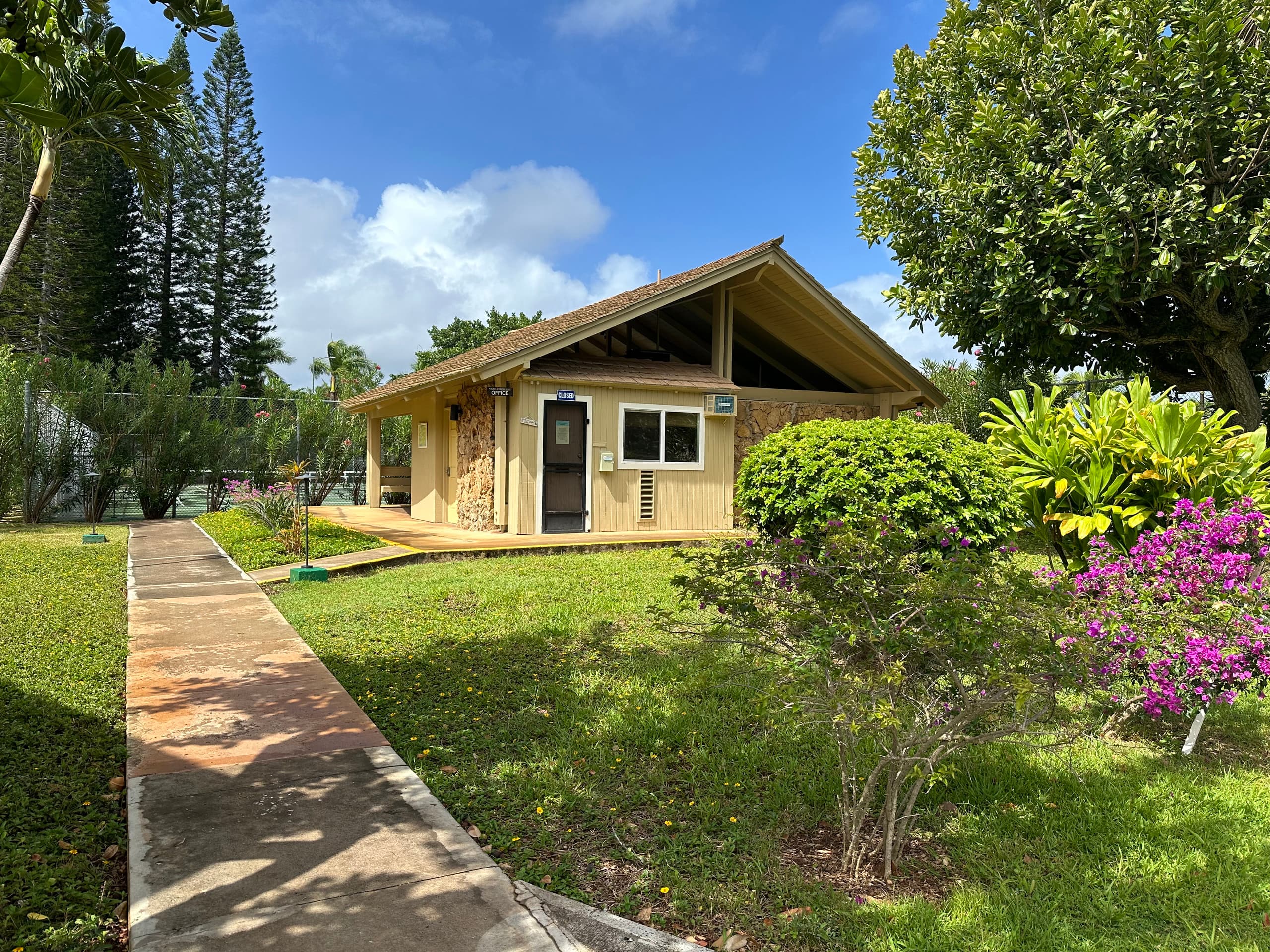 Turtle Bay Getaway 2BD+ Loft - Photo 21
